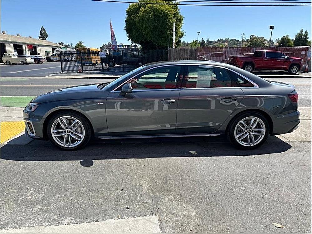 Audi A4 Premium Plus quattro 2024