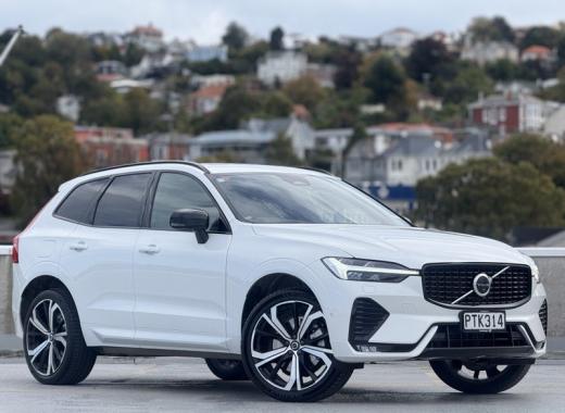 Volvo XC60 B6 Ultimate AWD 2024
