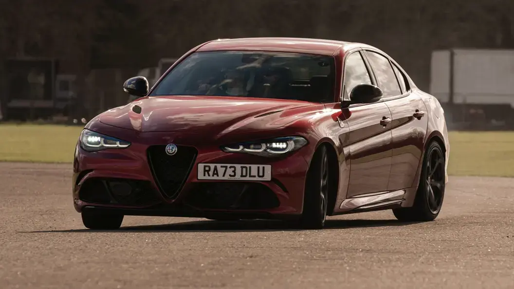 Alfa Romeo Giulia Quadrifoglio 2024